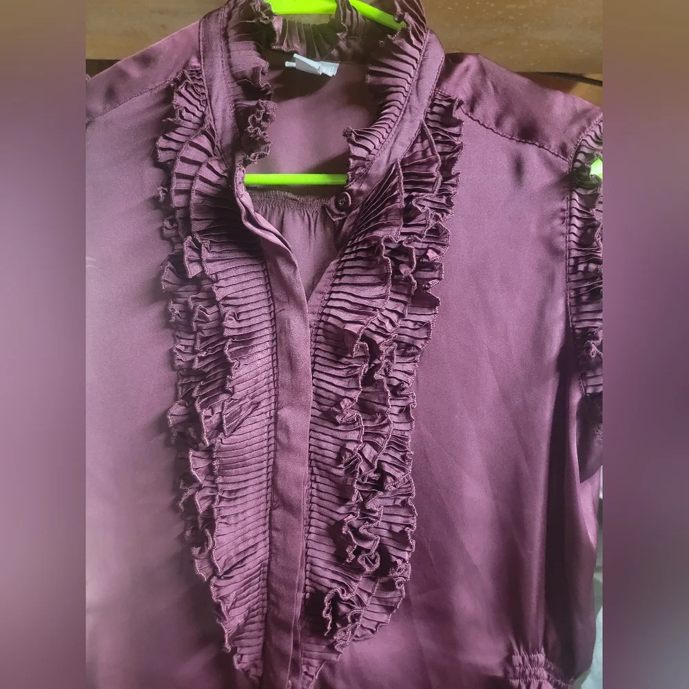 Coverse OneStar Ruffle top (M) - Picture 3 of 5